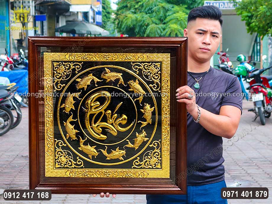 Khung tranh bằng gỗ hương cao cấp được phun phủ chống mối mọt chắc chắn